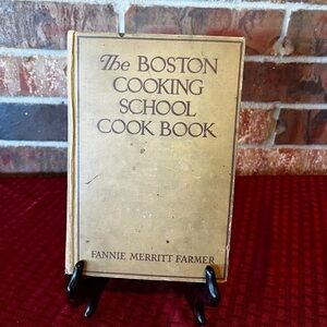 Antique 1930 The Boston Cooking School Cook Book by Fannie Merritt Farmer